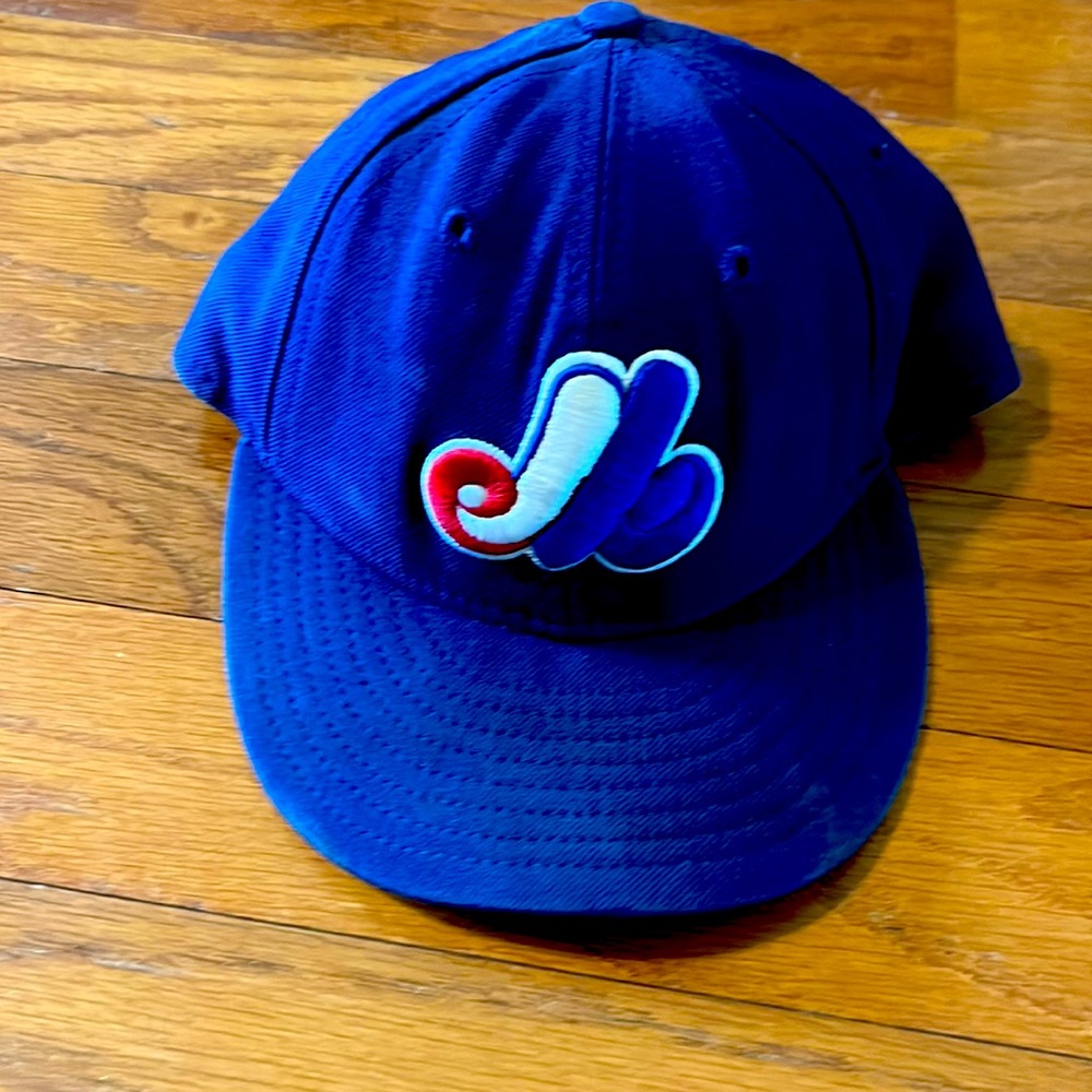 New Era Montreal Expos fitted hat size 7 1/8
